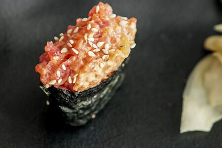 Гункан Тунец