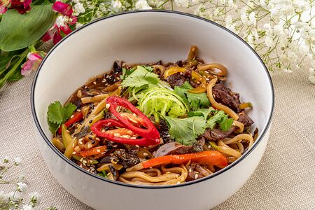 Вок с курицей