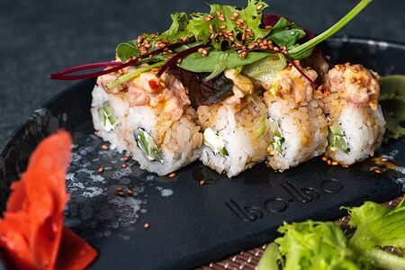 Запеченный ролл Лосось