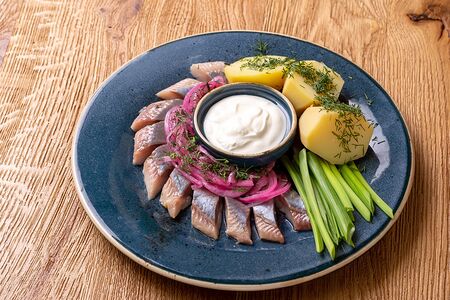 Селедочка малосольная