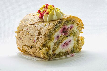 Фисташковый рулет