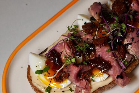 Бутерброд с ростбифом