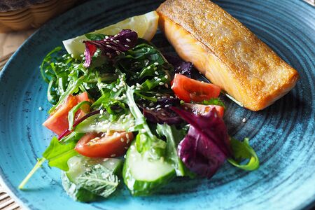 Стейк из лосося