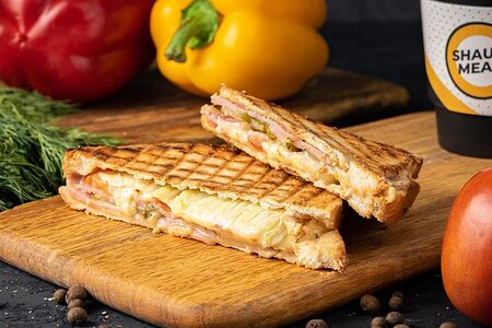 Сэндвич ветчина-бекон