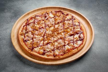 Пицца Чикен барбекю средняя