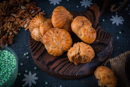Профитроли с вареным сгущенным молоком