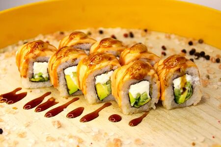 Запеченный ролл Филадельфия