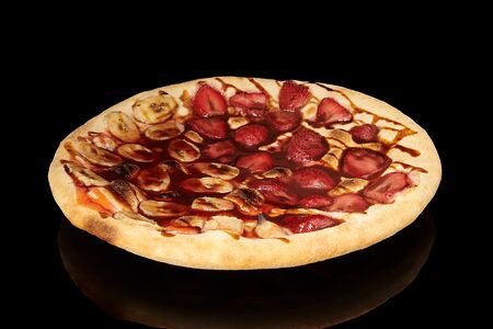 Пицца Банан и клубника 