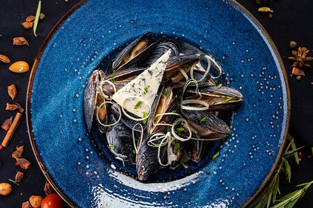 Черные мидии Блю Чиз