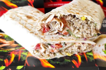 ЛавашРолл со свининой барбекю