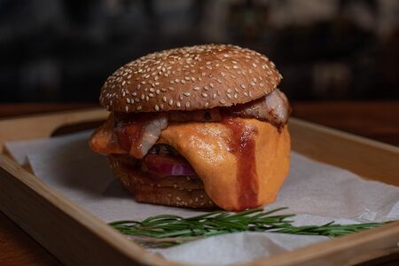 Бургер Остряк Чизи