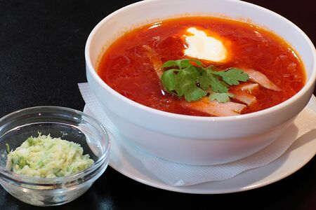 Борщ домашний с языком