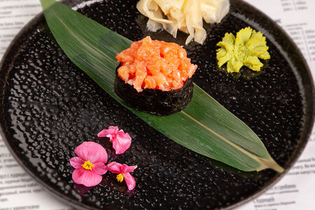 Саке гункан