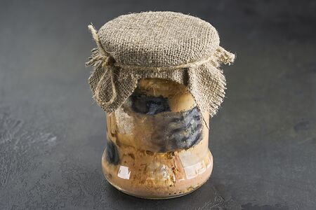 Скумбрия в собственном соку