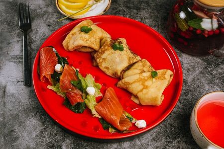 Блины с форелью