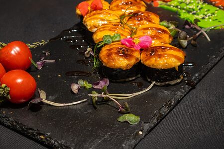 Запеченный с курицей