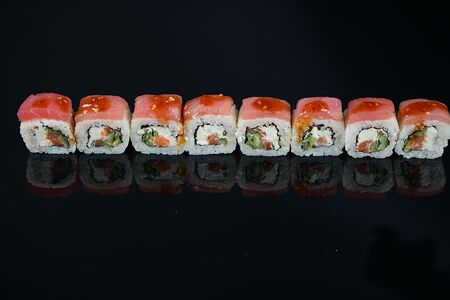 Роллы с тунцом