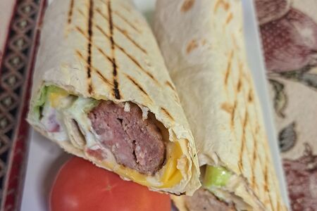 Ролл из говядины