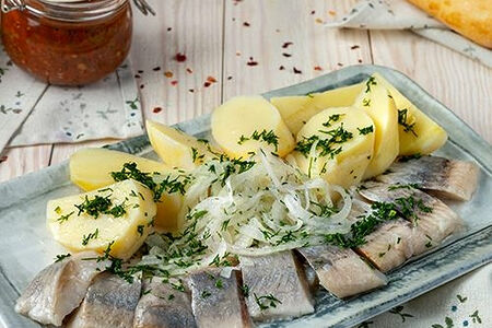 Сельдь пряного посола с картопили