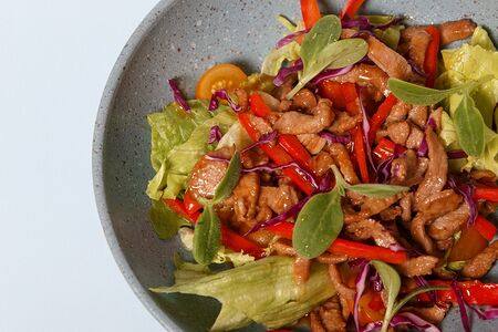 Салат с говядиной