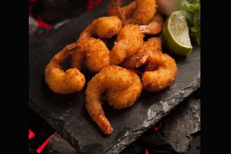 Тигровые креветки в панировке с соусом унаги