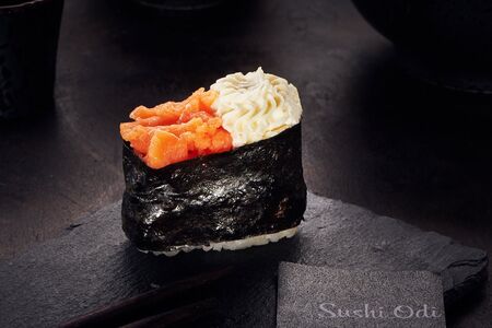 Гункан Лосось крем