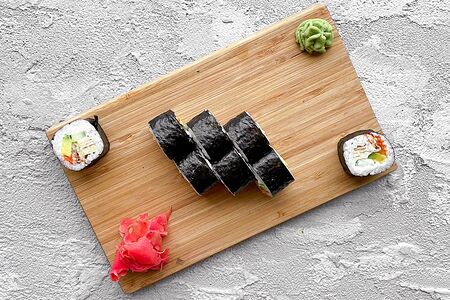 Ролл Унаги маки