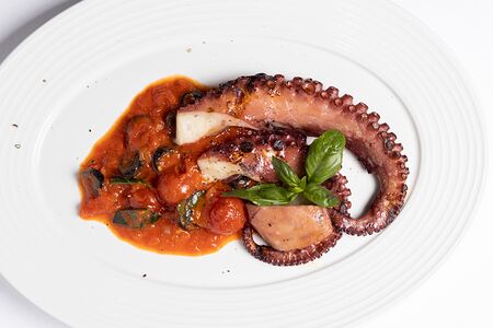 Атлантический осьминог на гриле