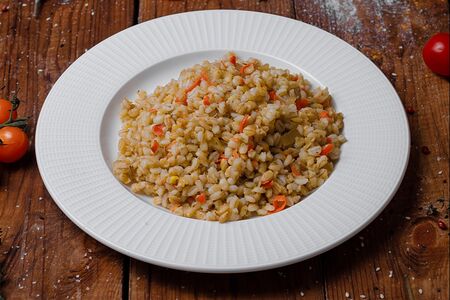 Перловка с овощами