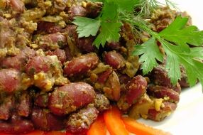 Лобио красное с орехами