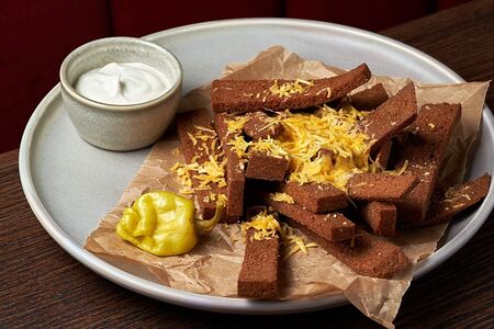 Гренки с сыром чеддер