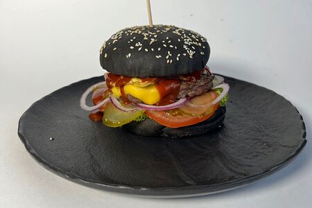 Бургер Черный Мамба