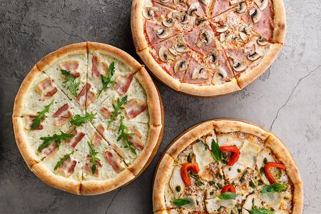 Сытный комбо набор Три пиццы