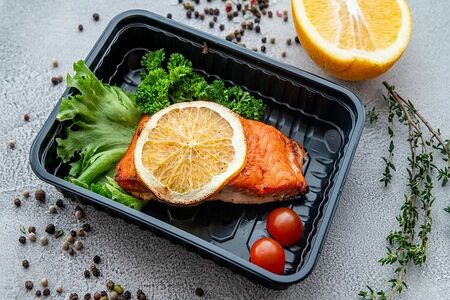 Кета запеченная с апельсином