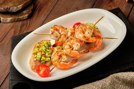 Креветки тигровые, обжаренные на углях