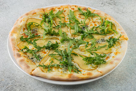 Пицца Груша-Горгонзола