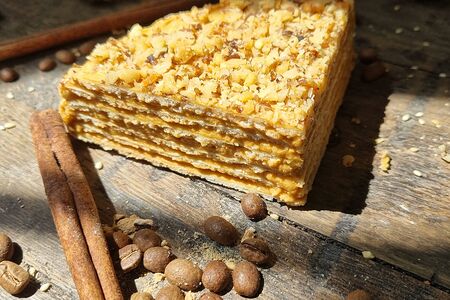 Вафельный уголок с грецким орехом и сгущенкой