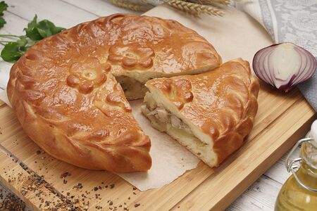 Пирог с картофелем и курицей