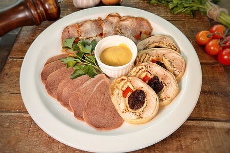 Мясное ассорти