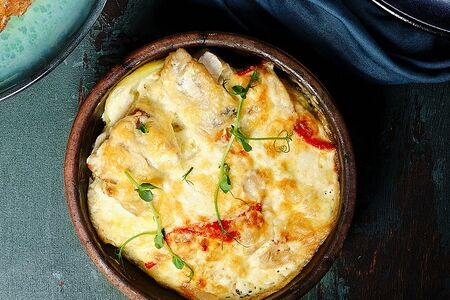 Треска с овощами в кеци