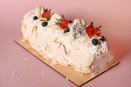 Меренговый рулет