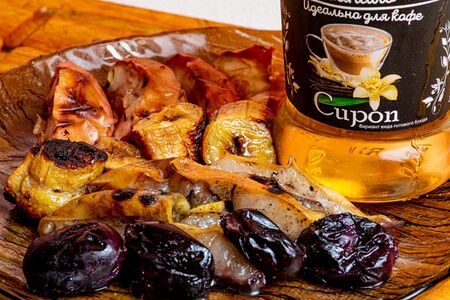 Шашлычки фруктовые с ванильным сиропом