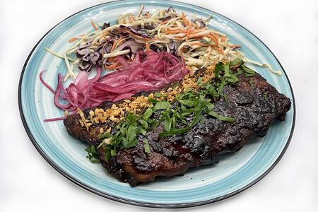 Ребра свиные от Шефа с салатом Коул-слоу