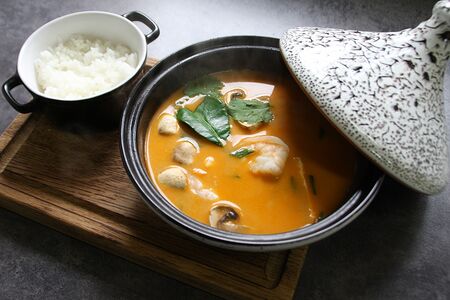 Том ям с креветками