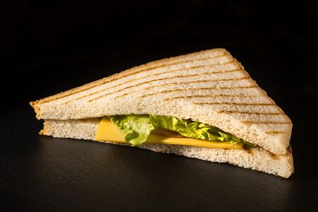 Тост с курицей и сыром