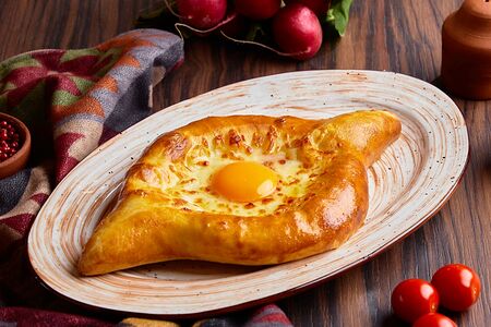 Хачапури по-аджарски