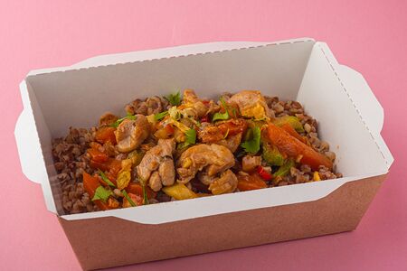 Гречка с печеными овощами и грибами