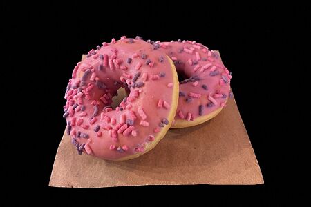 Пончик с лесными ягодами