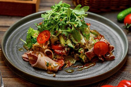 Салат с телячьим языком