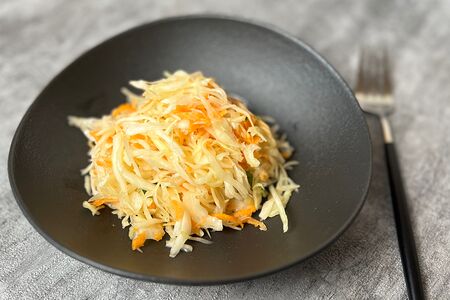 Салат из свежей капусты